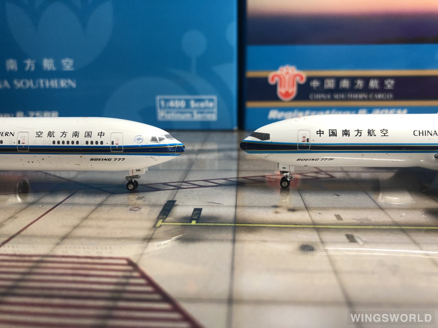 Phoenix 1:400 Boeing 777F China Southern 中国南方航空PH11636 B