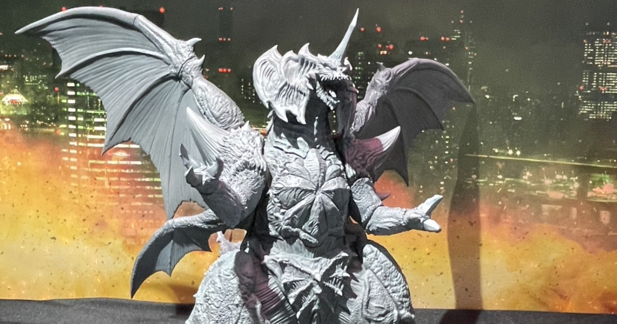 UA Monsters『デストロイア（完全体）』迫力原型公開 声と光の効果を