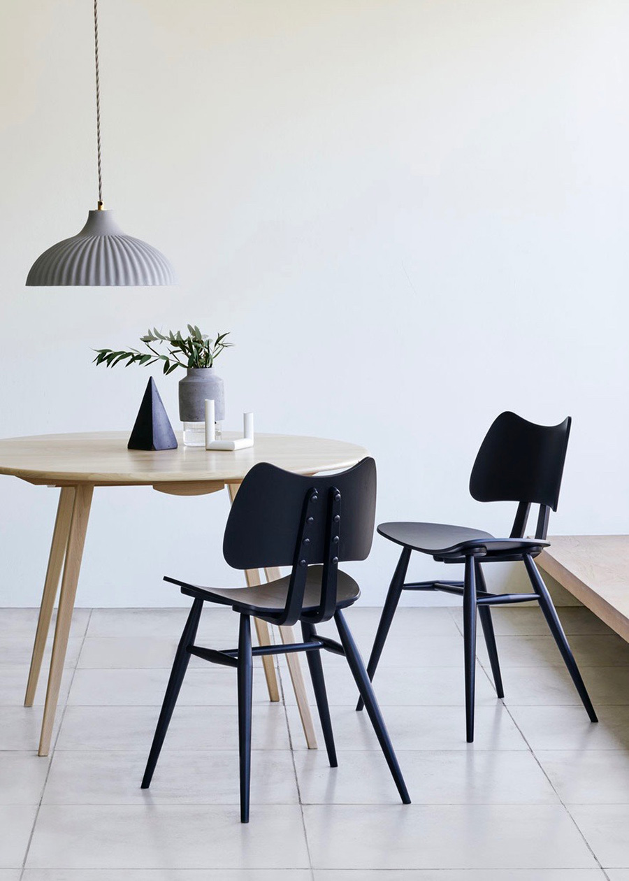 マーガレット・ハウエルが復刻英国で最も親しまれているアーコールの