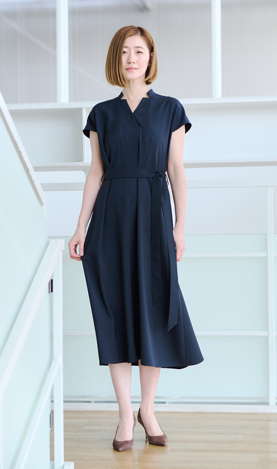 フレンチスリーブVネックワンピース【インナーキャミドレス付