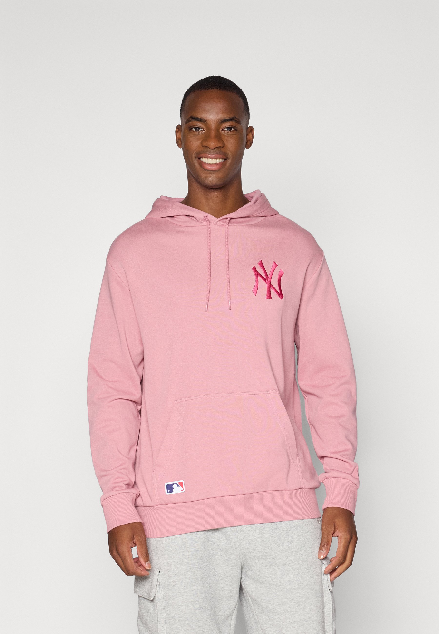New Era MLB NEW YORK YANKEES LEAGUE ESSENTIALS OVERSIZED HOODIE