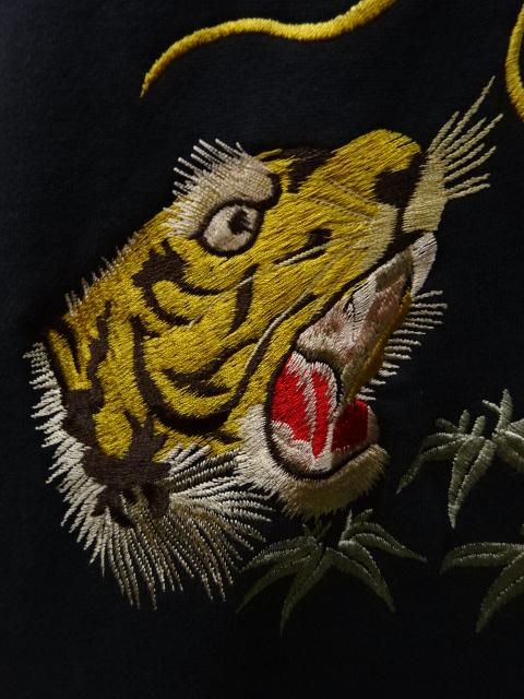 テーラー東洋 SUKA ZIP SWEAT EMBROIDERED 