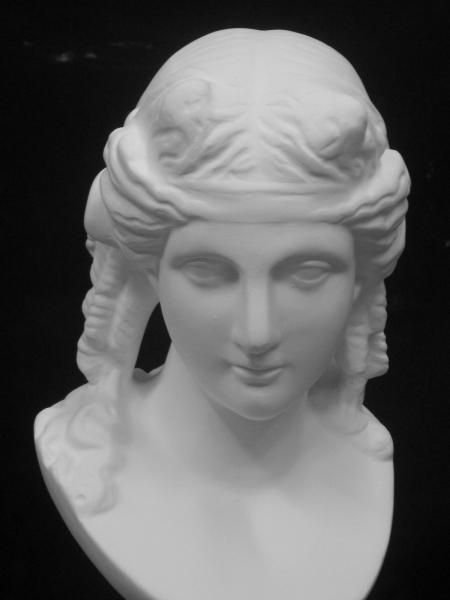 A-352 アリアス胸像（小） - 日本で唯一の石膏像専門ショップ「石膏像