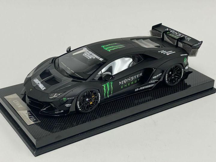 1/18 Lamborghini Aventador 2.0 Liberty Walk LB Performance Monster