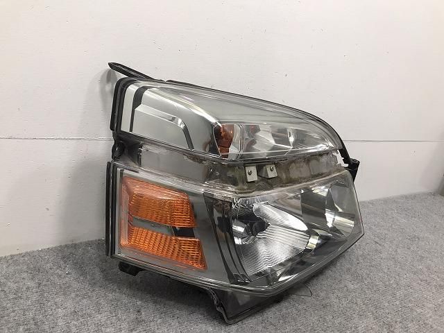 ヴォクシー VOXY/60 系/AZR60G/AZR65G 純正 後期 右 ヘッドライト