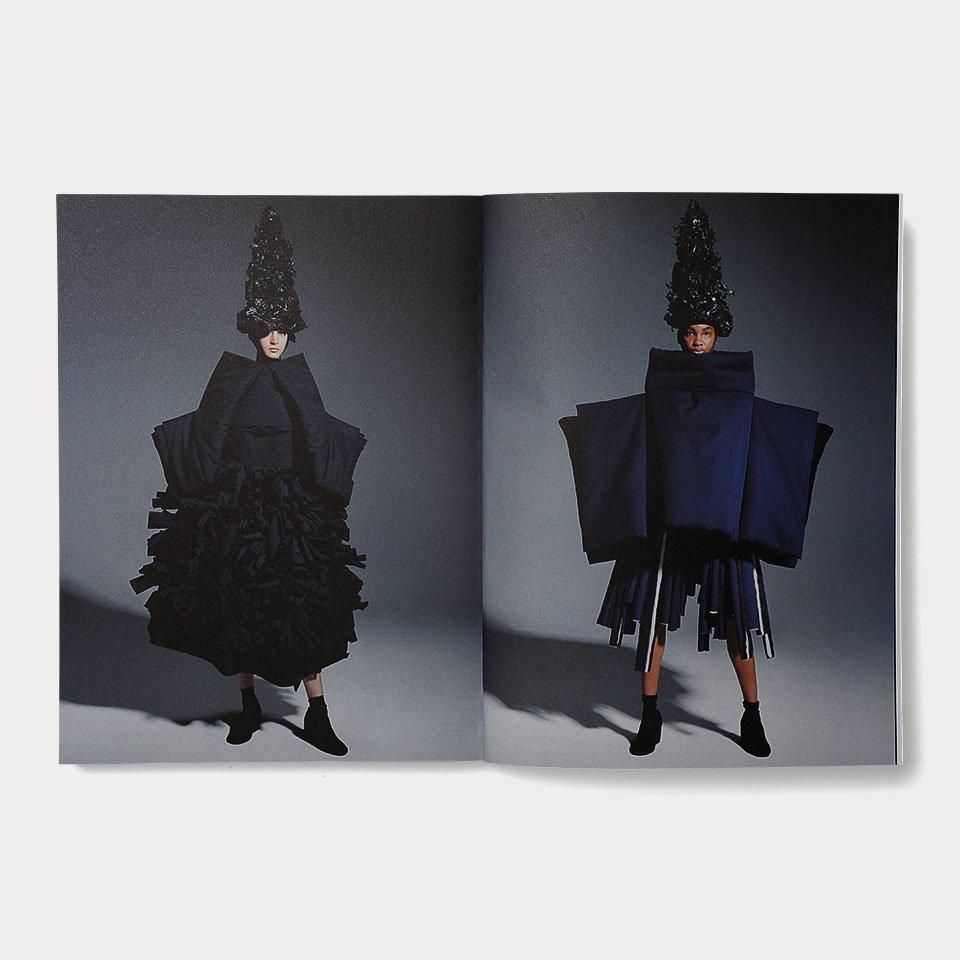 SWITCH SPECIAL EDITION COMME des GARÇONS 50th Anniversary Issue 特