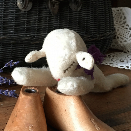 ヴィンテージシュタイフ | 眠り羊 フロッピーランビー（Floppy Lamby