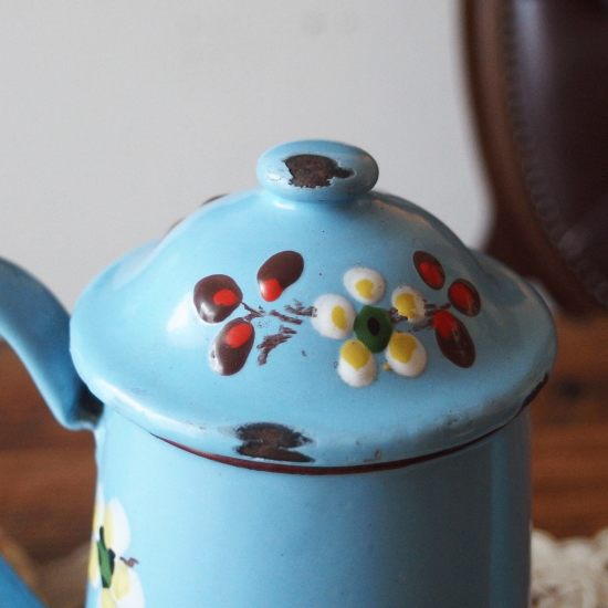 アンティーク コーヒーポット | フランス お花模様と空色のホーロー製