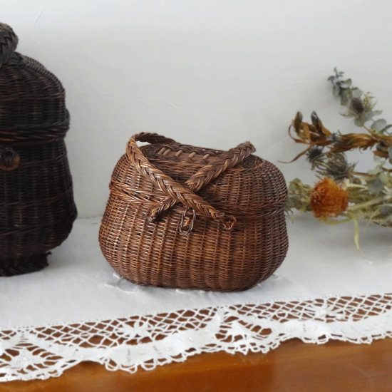 アンティークバスケット | フランス 19世紀 ブラックパニエ 蓋付き 籐