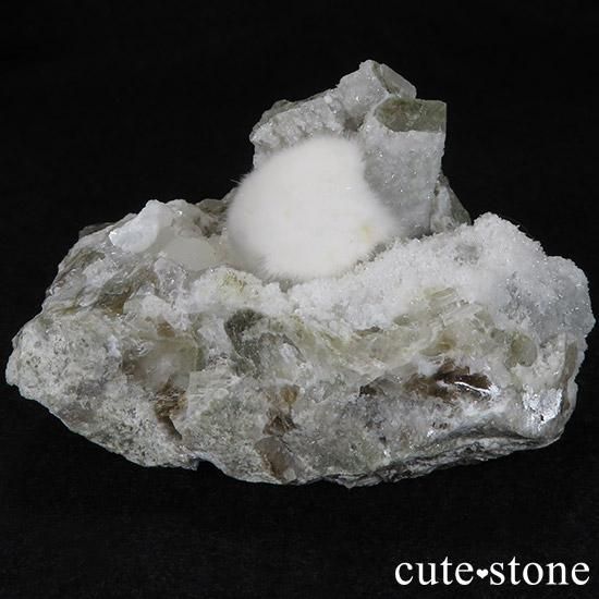 母岩付きオケナイト（オーケン石）の原石 177g - cute stone -