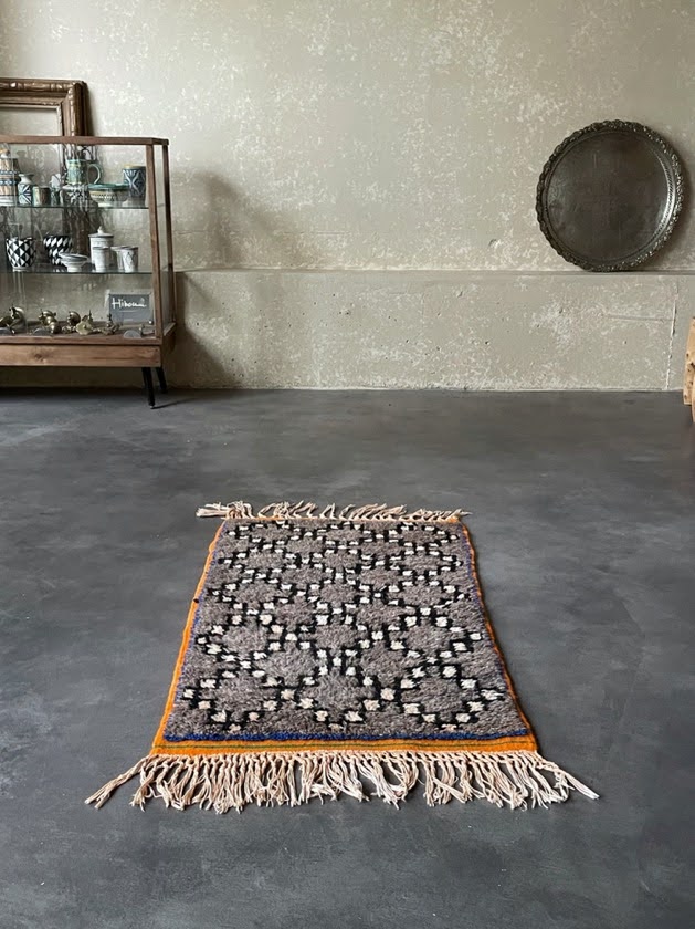 モロッコラグ「ザナフィZANAFIキリム」アトラス産rza22 モロッコラグ