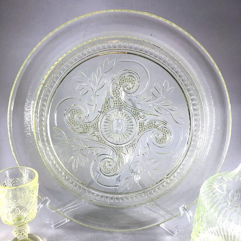 幻想的なウランゲラスのリキュールグラスセット