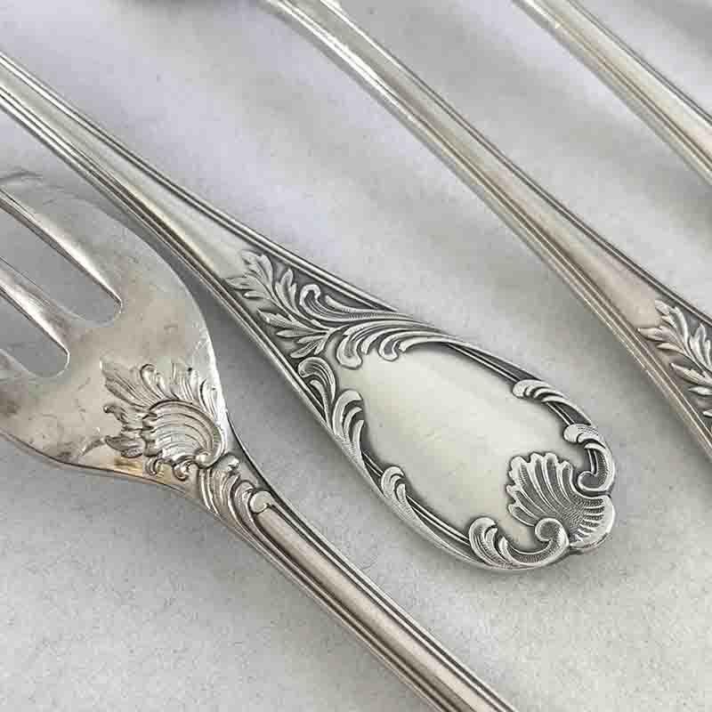 エレガントなマルリー・ケーキ用フォーク 自然な存在感 持つ