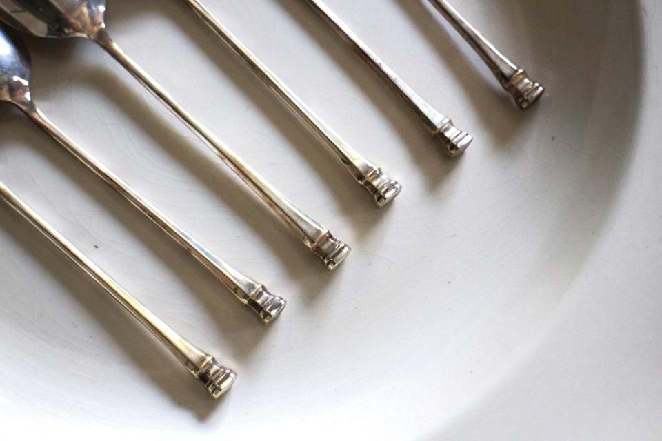 英国製重厚なスターリングシルバースプーンセット