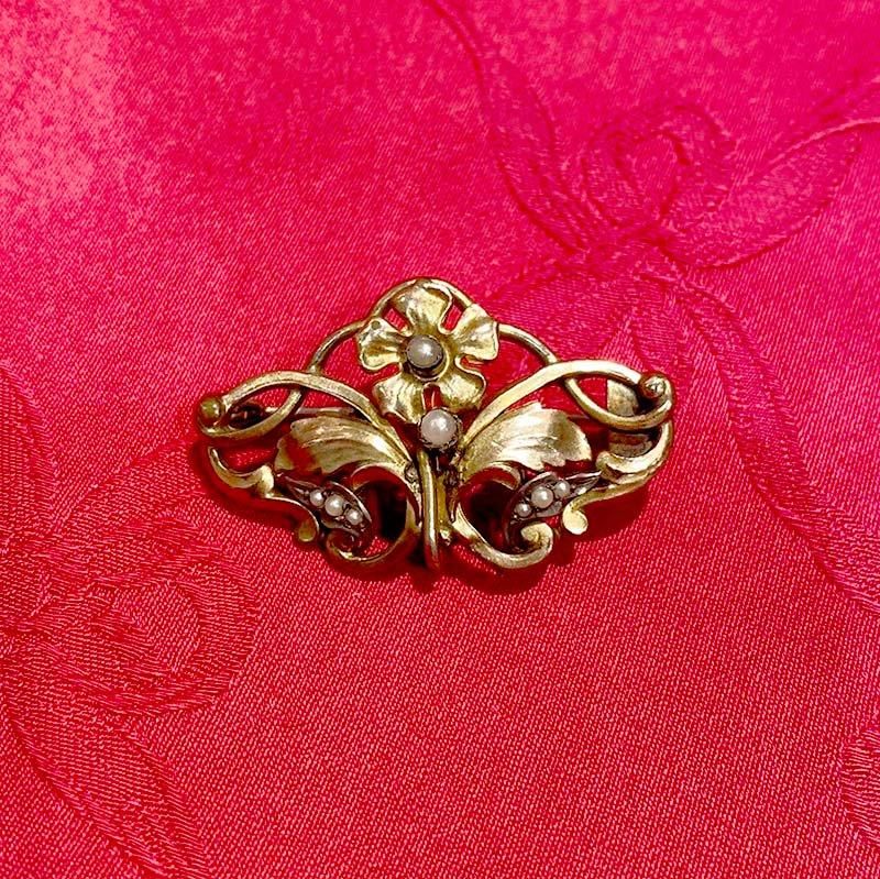 アールヌーヴォー ドットストーンお花ブローチ