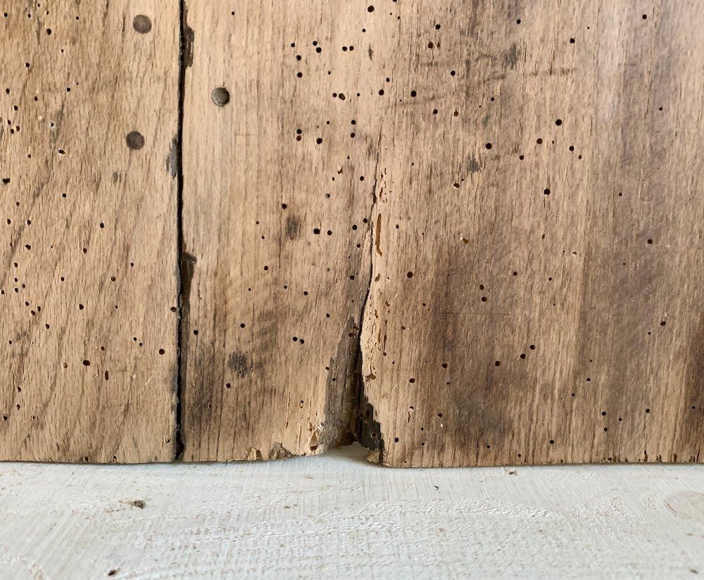 フランス製アンティークの趣きあるカッティングボード