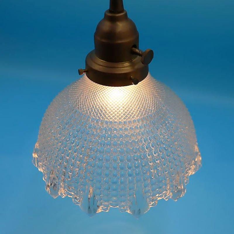 昭和初期のアールデコ電笠 繊細なランプシェード