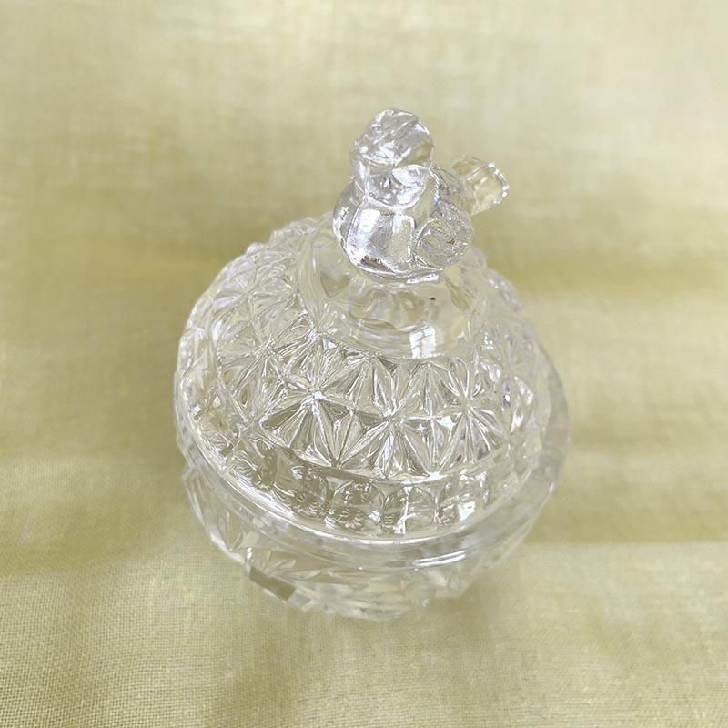 切子模様の小鳥入れ 華やかな光 アクセ収納