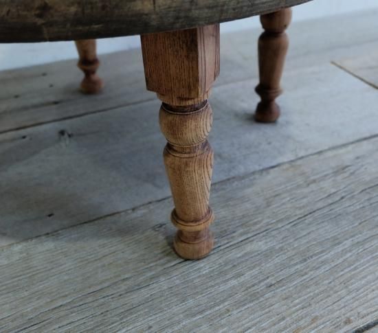 アンティークのろくろ脚の丸いローテーブルの通販 | ライフスタイル