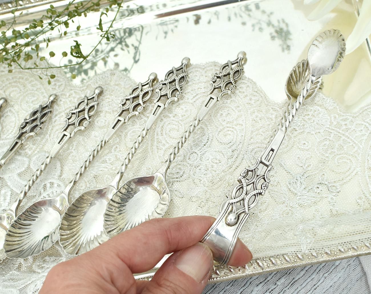 英国アンティーク銀器【純銀】1897年 ティースプーン6本＋トングセット