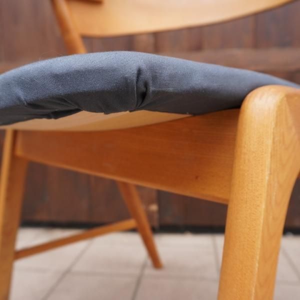 MOMO natural(モモナチュラル)のLAME CHAIR。ほんの少し飛び出た