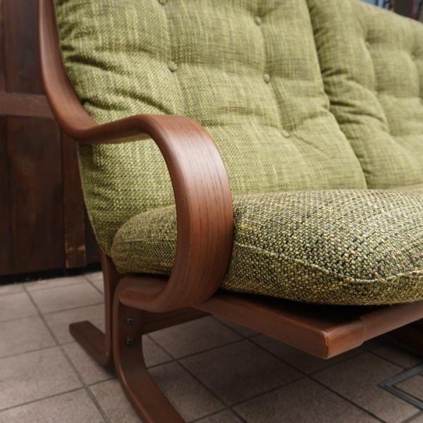 FUJI FURNITURE(冨士ファニチア)のAgio(アージオ) ソファ 2Pソファ。曲