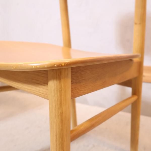 無印良品(MUJI)のオーク材を使用したラウンドチェア2脚セットです