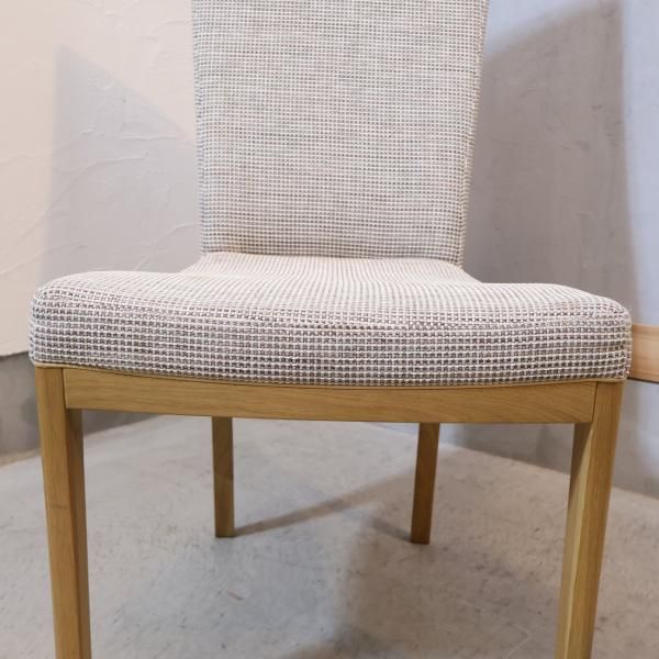 人気のkarimoku(カリモク家具)/Chitano(チターノ)よりダイニングチェア