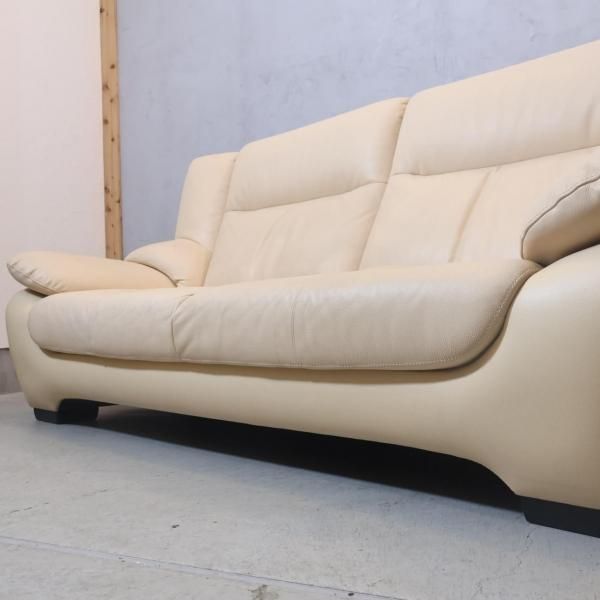 karimoku(カリモク家具)のdirettore(ディレトーレ)シリーズの本革 3人