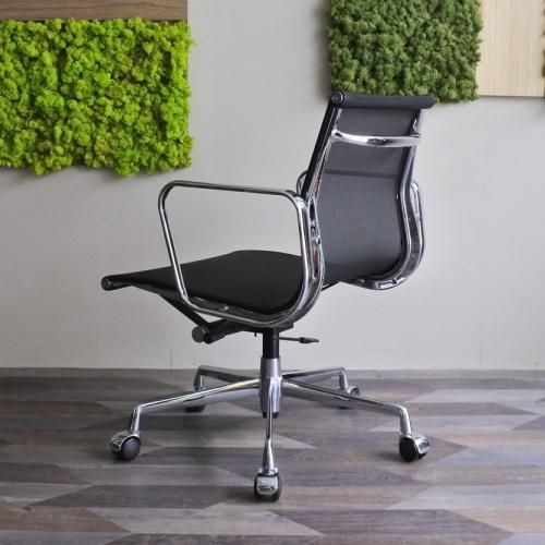 イームズ】アルミナムチェア ローバック／メッシュブラック[リ