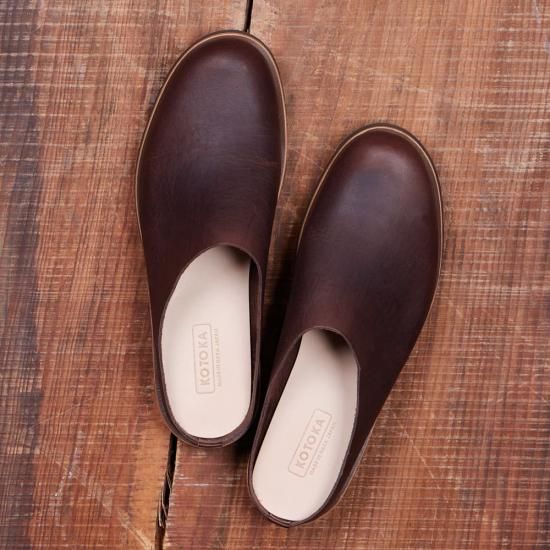 まほろばサボ メンズ たつの蝋引きレザー ／ ブラウン - コトカ