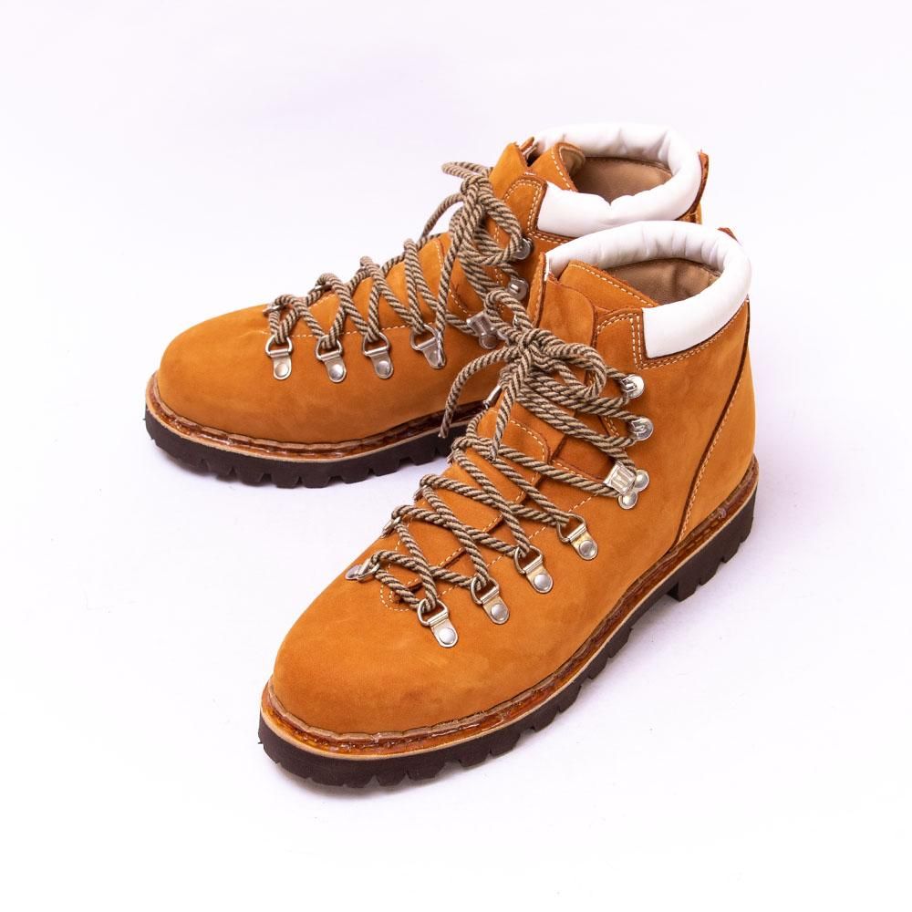 パラブーツ AVORIAZ(アヴォリアーズ)トレッキングブーツ イエロー