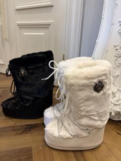 Vaqutauxjapan（ヴァクトージャパン大阪ギャラリー公式サイト）