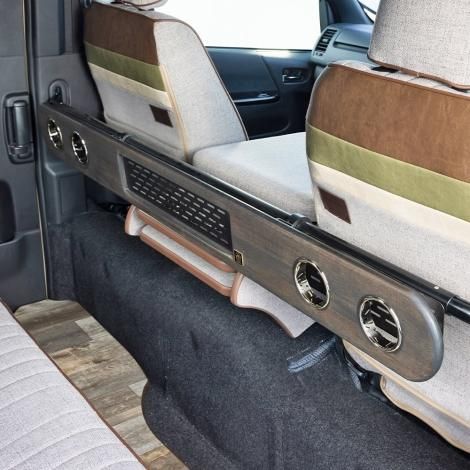 折りたたみ式マルチテーブル | セカンドシートに便利な折りたたみ可能