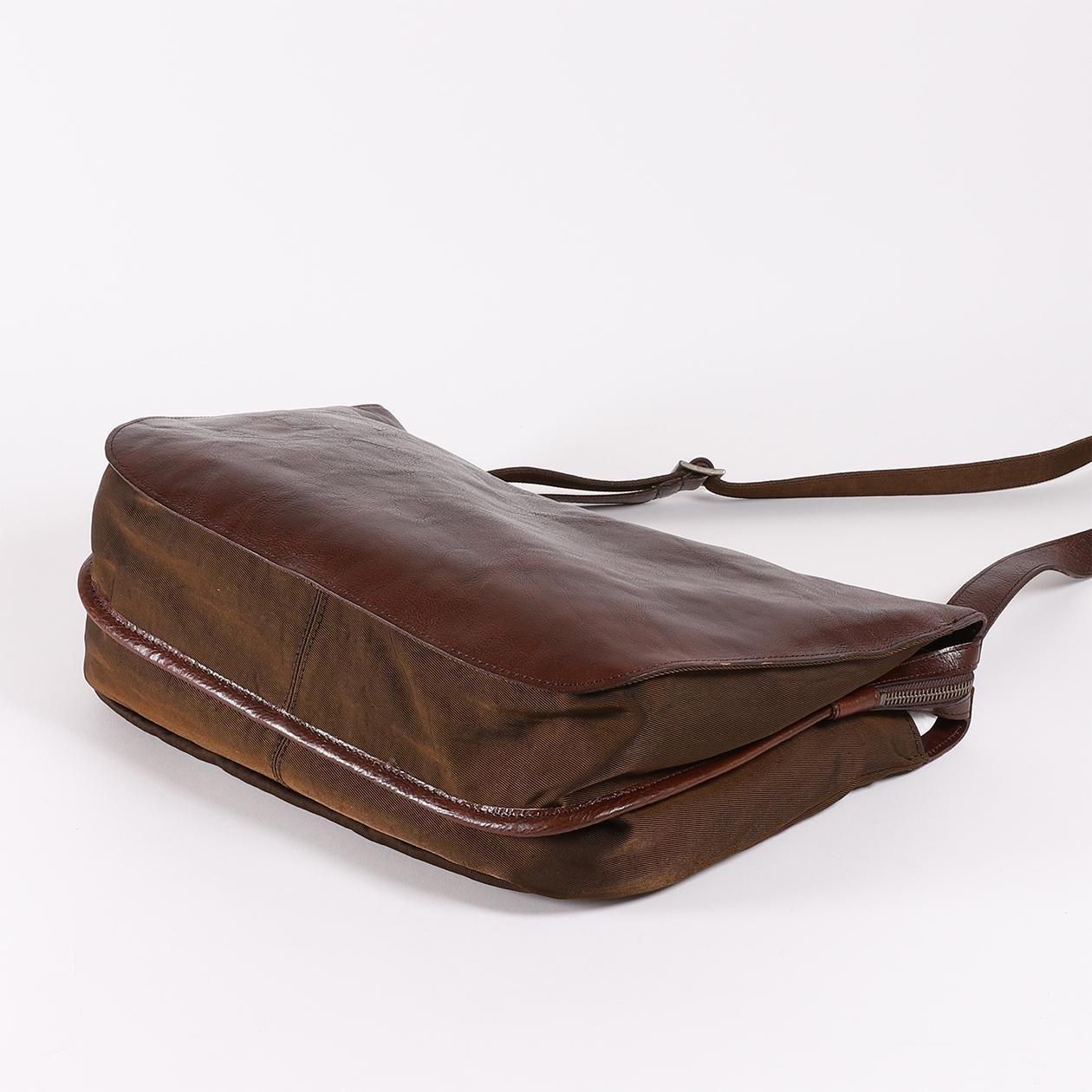 本革ナイロンコンビ ショルダーバッグ大サイズ | 6529R - B.stuff