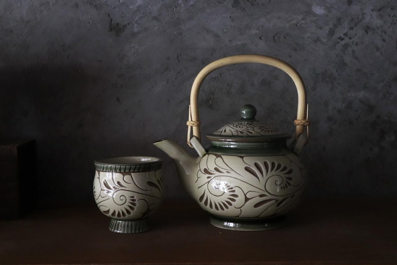 急須 | ぽってりデザイン - 育陶園 やちむんの窯元｜沖縄の陶器 和食器