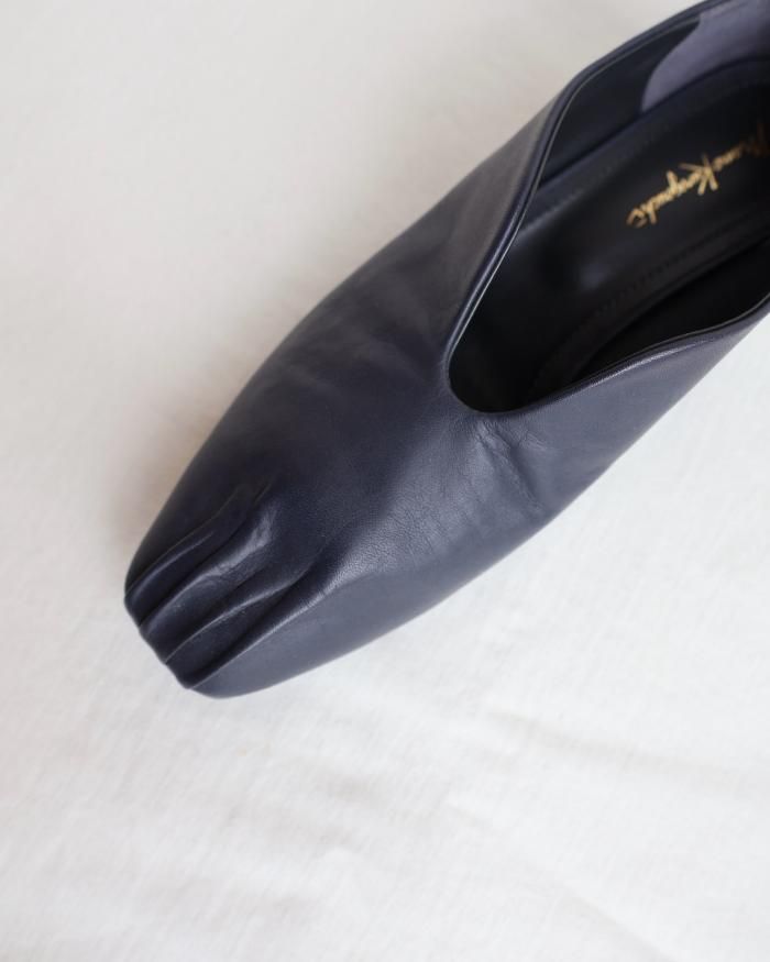 Mame Kurogouchi：Curved Line Low Heel Slipon - NAVY - ORANN ONLINE