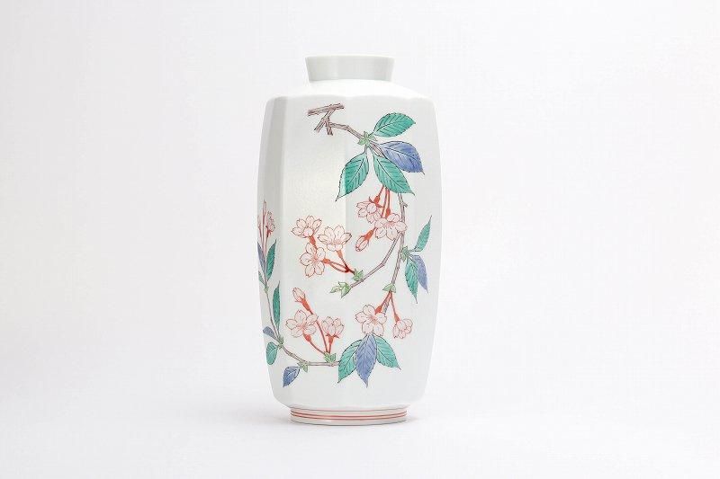 十五代柿右衛門作 濁手桜文花瓶