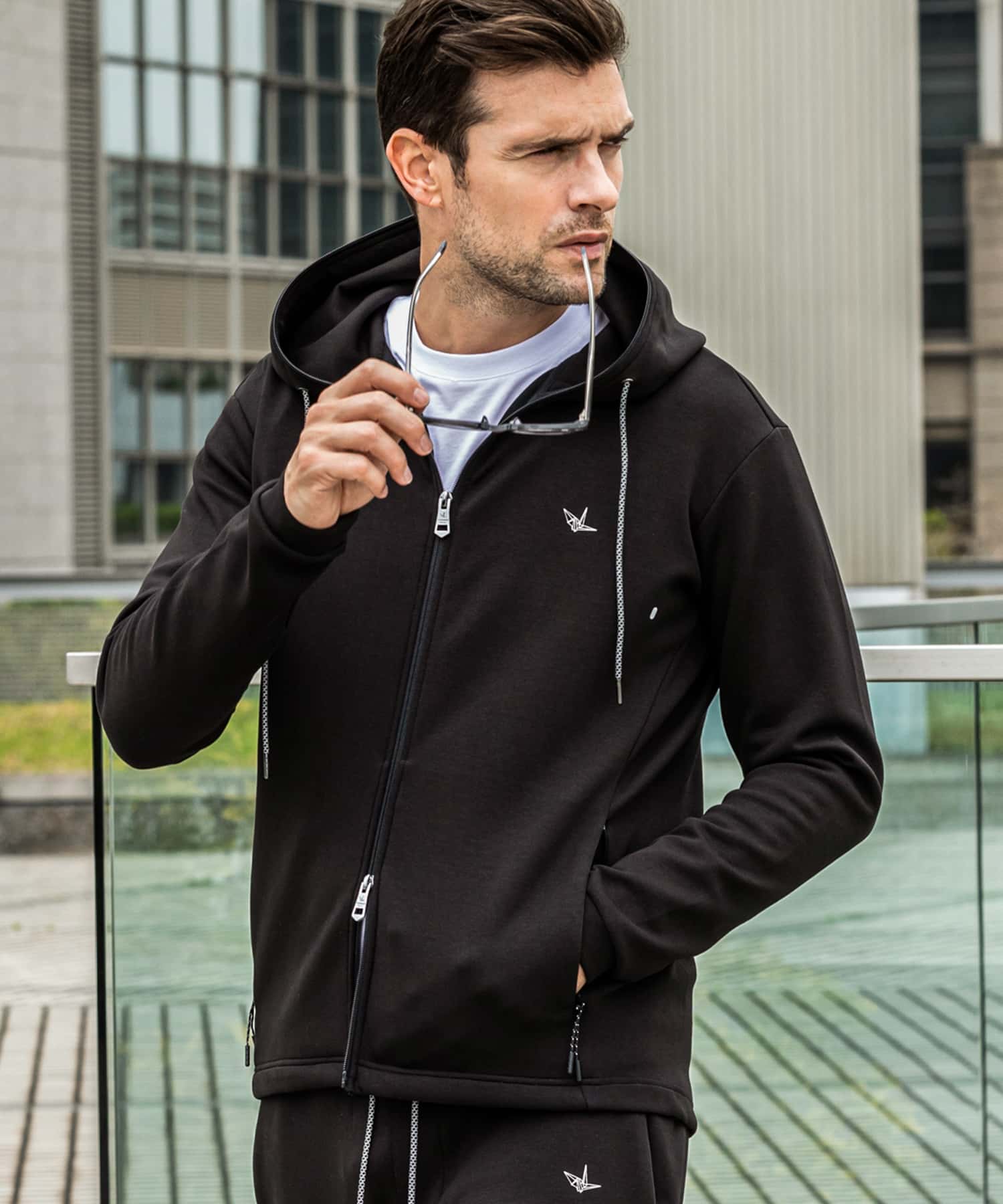 ラインストーンサークルロゴパーカー(506732925)｜HANKYU MEN'S / 阪急