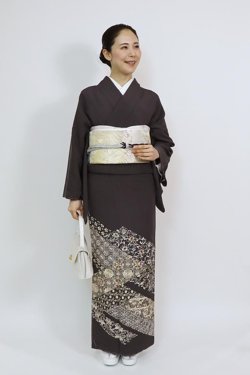 銀座【B-3630】染一ッ紋 刺繍 色留袖 黒橡色 花文 - 銀座きもの青木