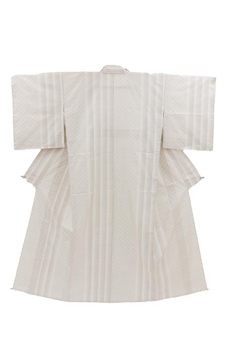 銀座【A-4029】単衣 白大島紬 白練色 縞に幾何文 :身丈156/裄66.5