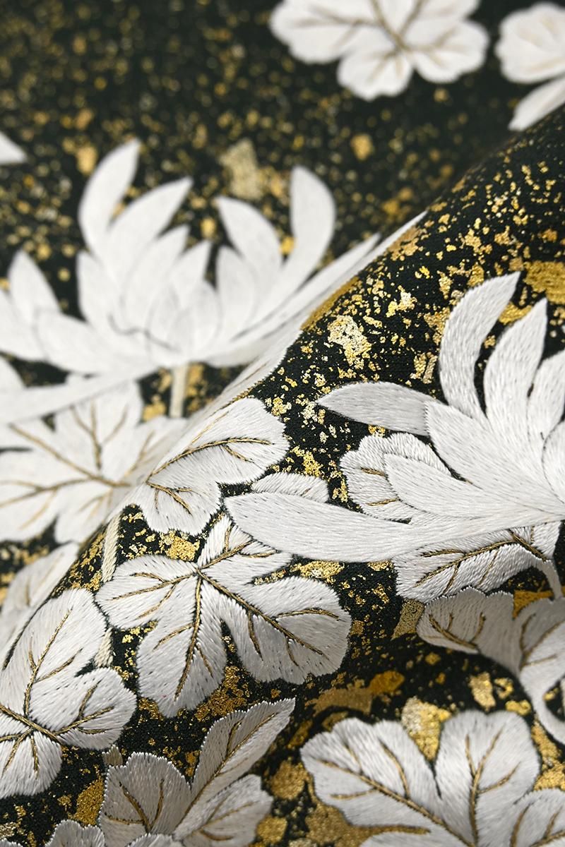銀座【着物4636】蘇州刺繍 染五ッ紋 黒留袖 菊花の図 :身丈166/裄69.5