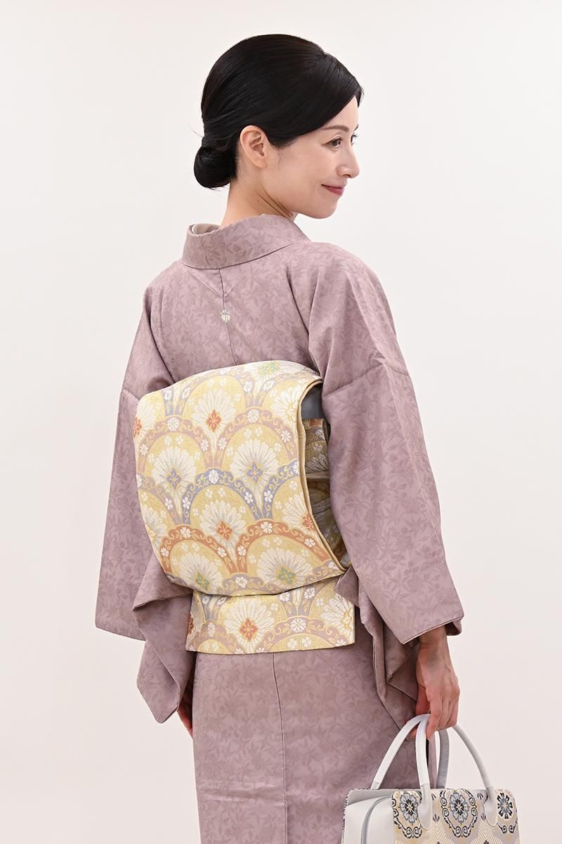 銀座【L-8653】袋帯 薄卵色 菊青海波文 - 銀座きもの青木｜長く大切に