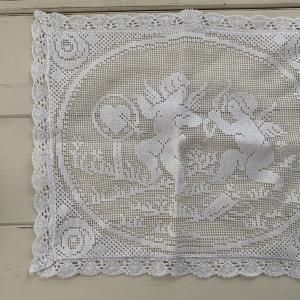 アンティークレース天使モチーフ