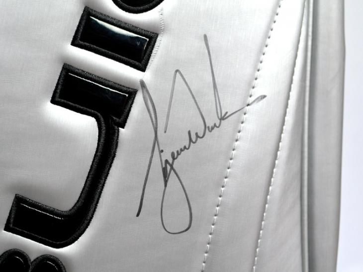 タイガーウッズ サイン入りキャディーバッグ [証明書付き]