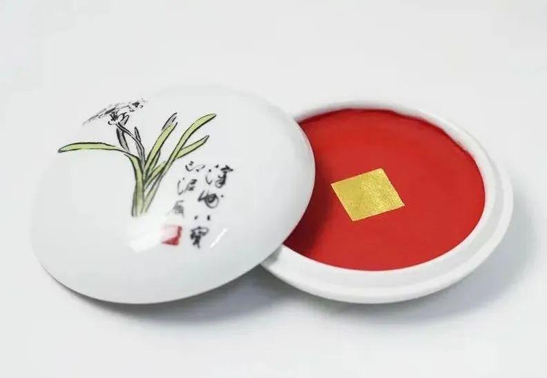 建议查查漳州八宝印泥！它逆天不褪色，怀疑开了物理外挂！