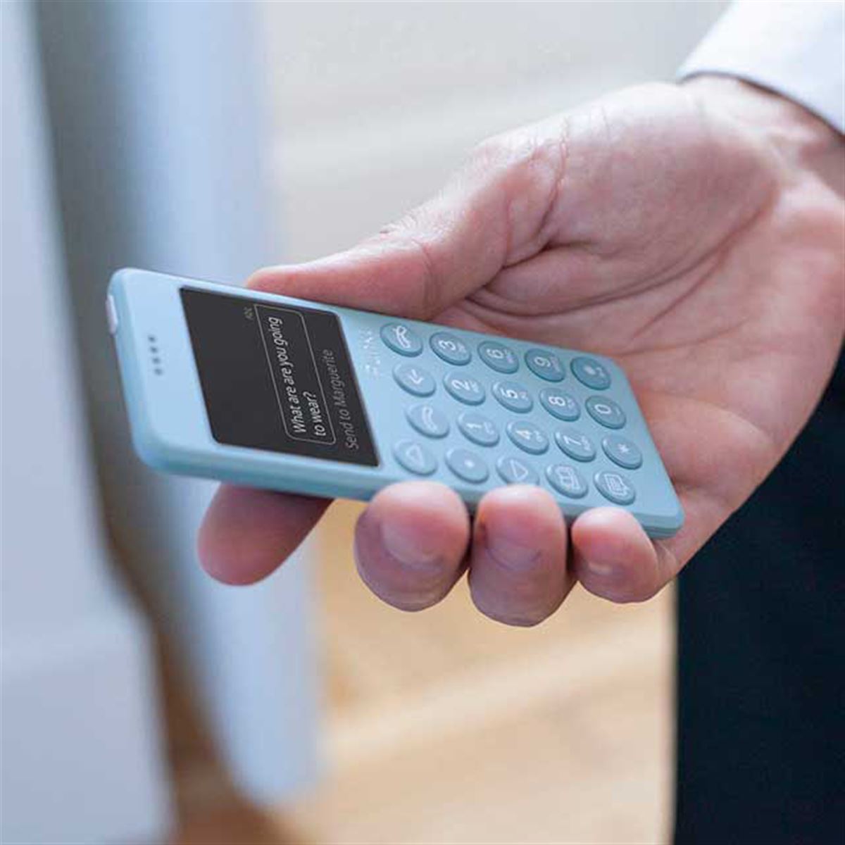 Style、カメラ非搭載のSIMフリーケータイ「Punkt.MP02 New Generation