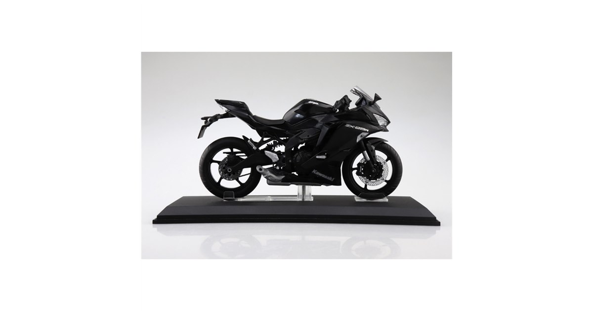 1/12スケールの「KAWASAKI Ninja ZX-25R」がブラックなど3色で登場
