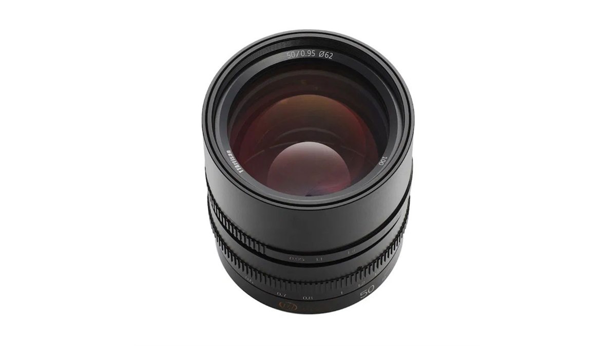 オールドレンズファン向けに企画した数量限定モデル「50mm f/0.95