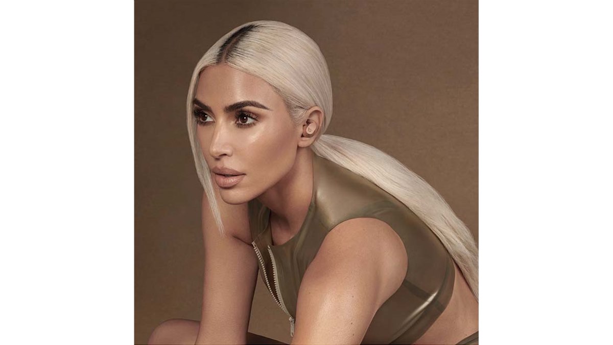 Beats、キム・カーダシアンとコラボした「Beats Fit Pro」を本日8月16